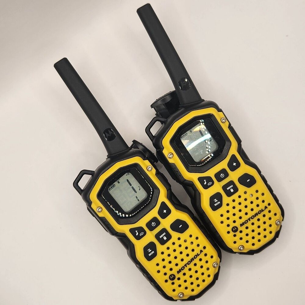 Motorola Waterproof Walkie Talkie Set Of 2 MS350R Fully Tested W/Belt Clips